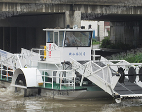 全自動(dòng)中型割草船